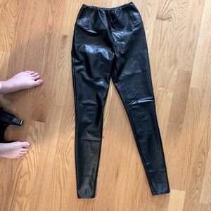 Aritzia Daria Faux Leather Legging SALE‼️